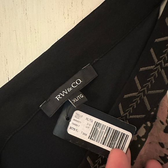 RW&co dress - Picture 2 of 2